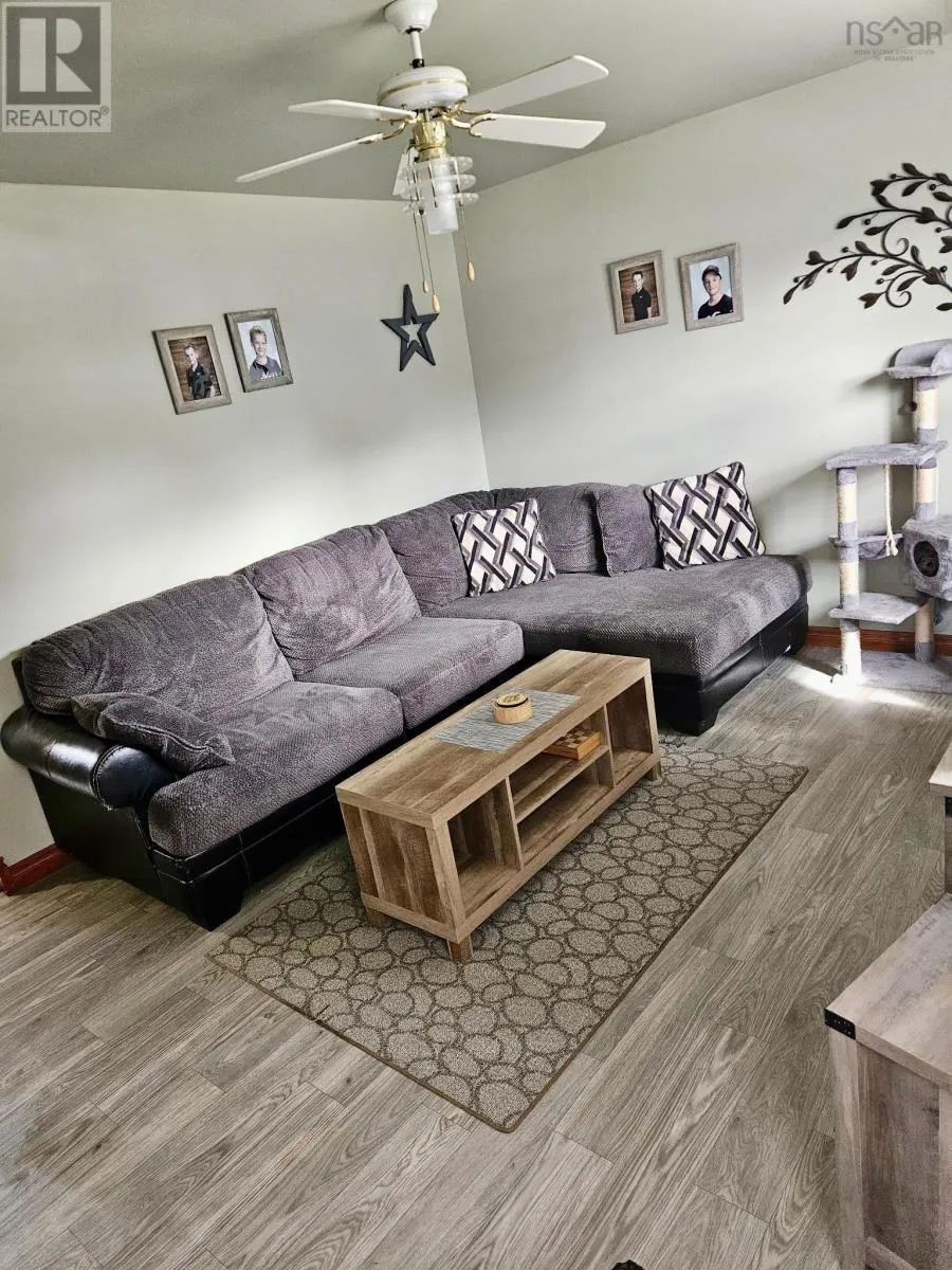 12 Hemlock Drive