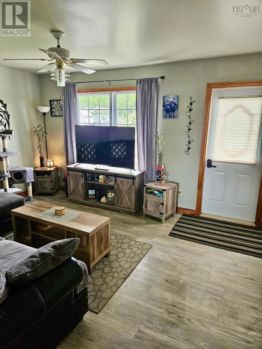 12 Hemlock Drive