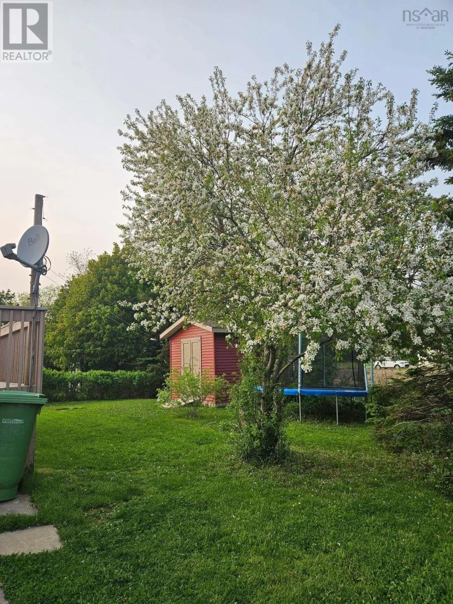 12 Hemlock Drive