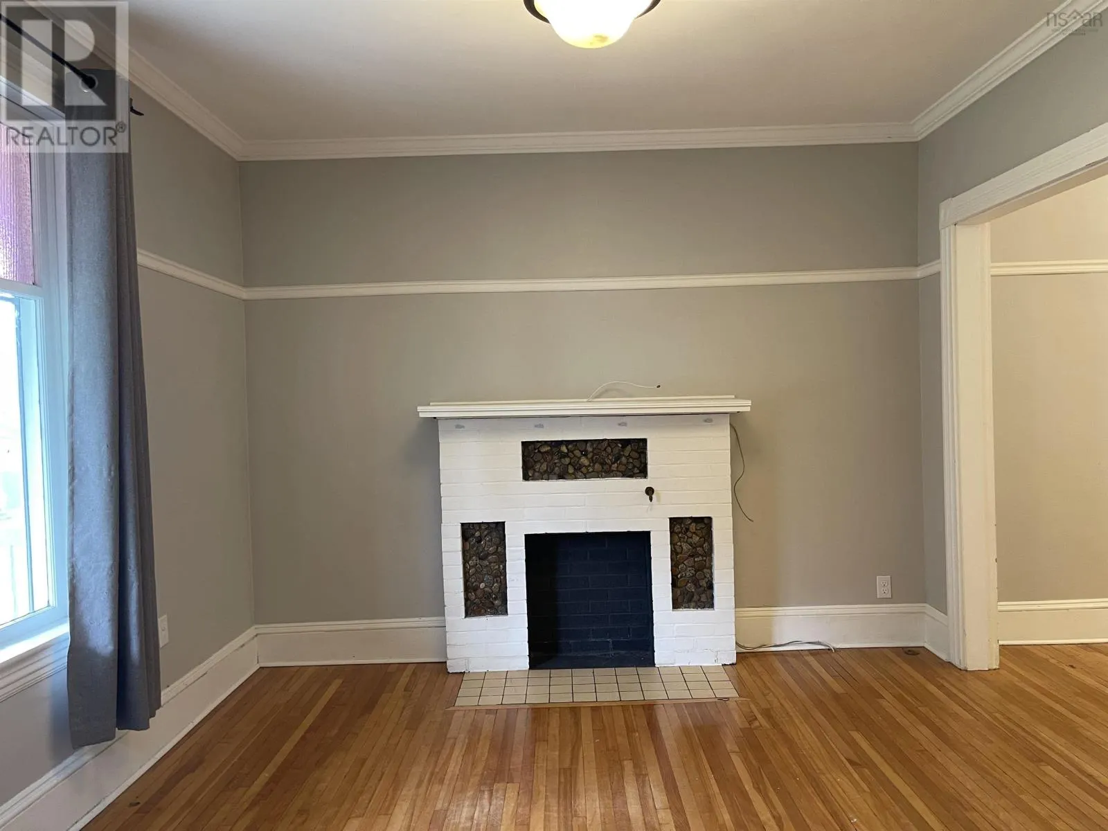 42 Bell Street