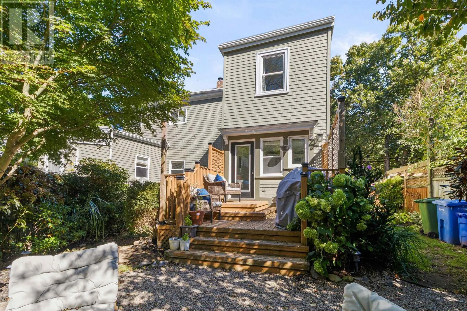 1944 Vernon Street