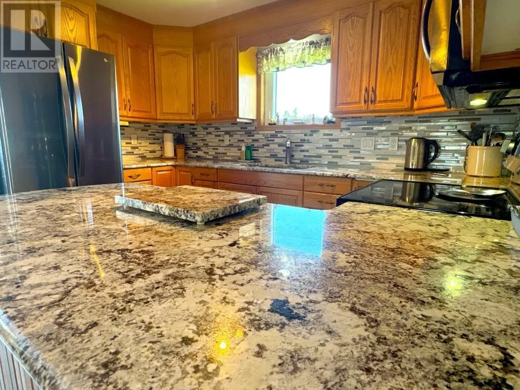 2276 Maplewood Road