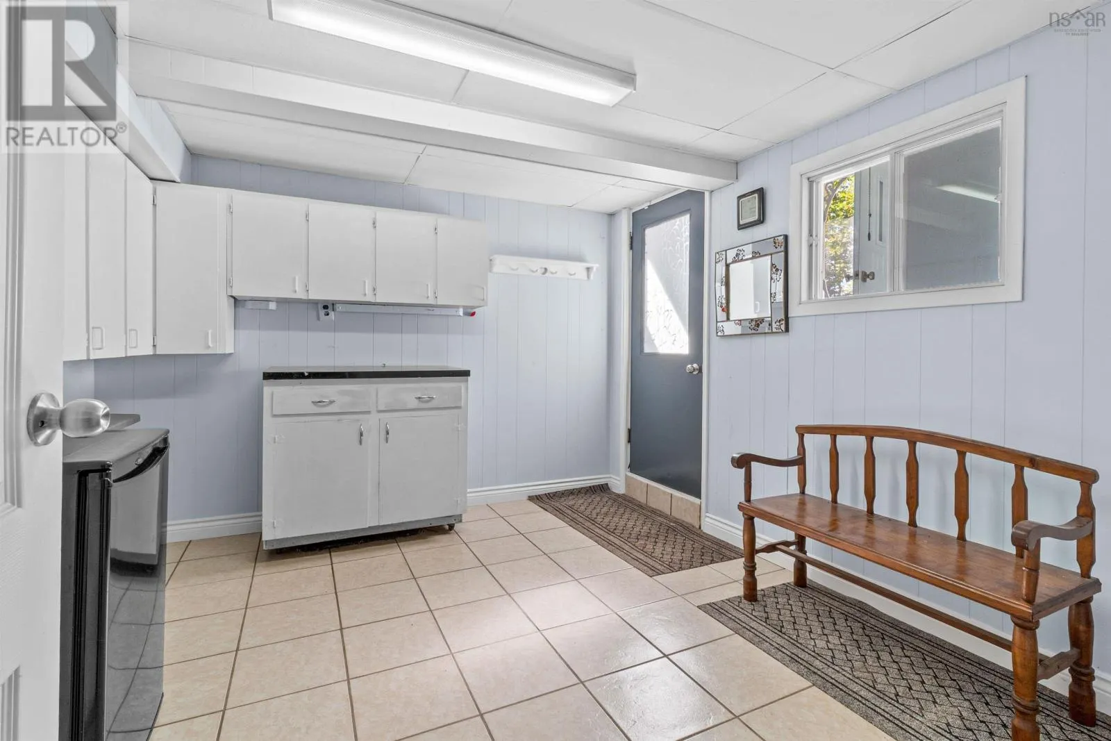 1059 Fall River Road