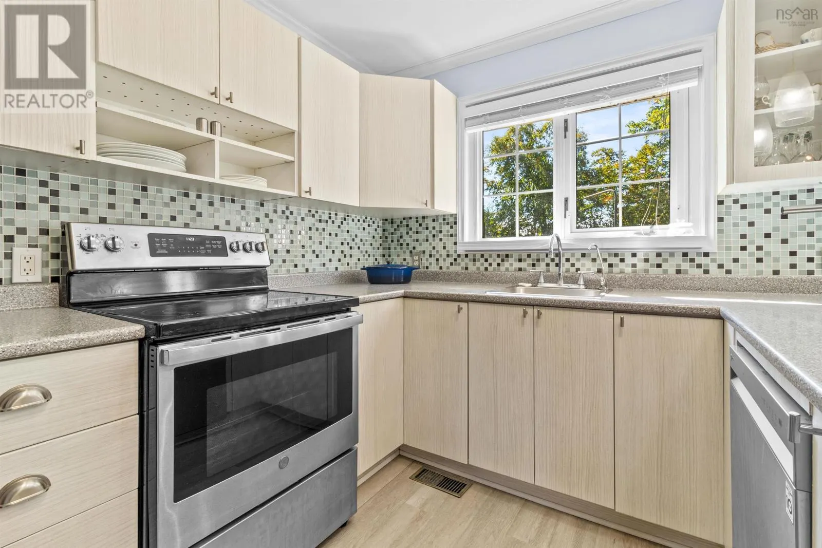 1059 Fall River Road