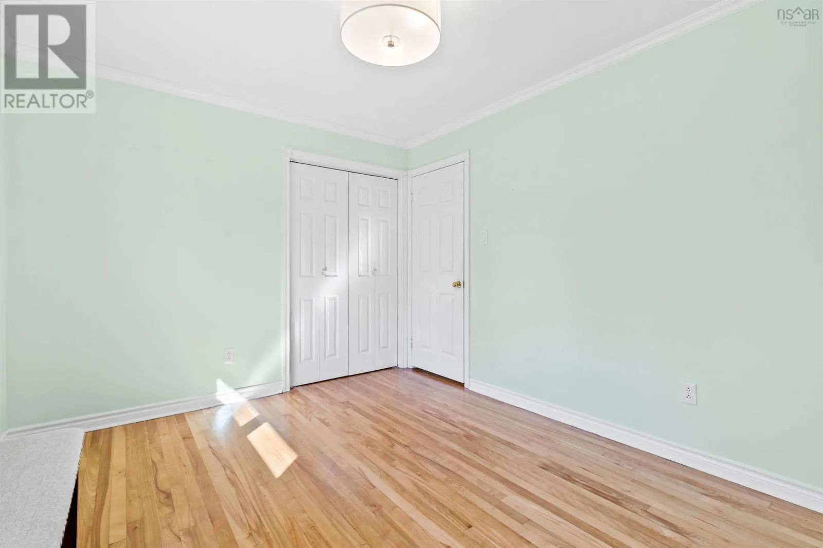 1059 Fall River Road