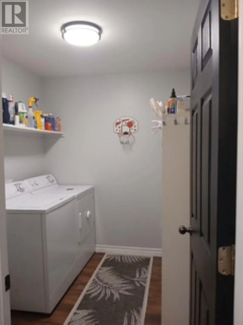 Unit 5 - 2 Elena Court