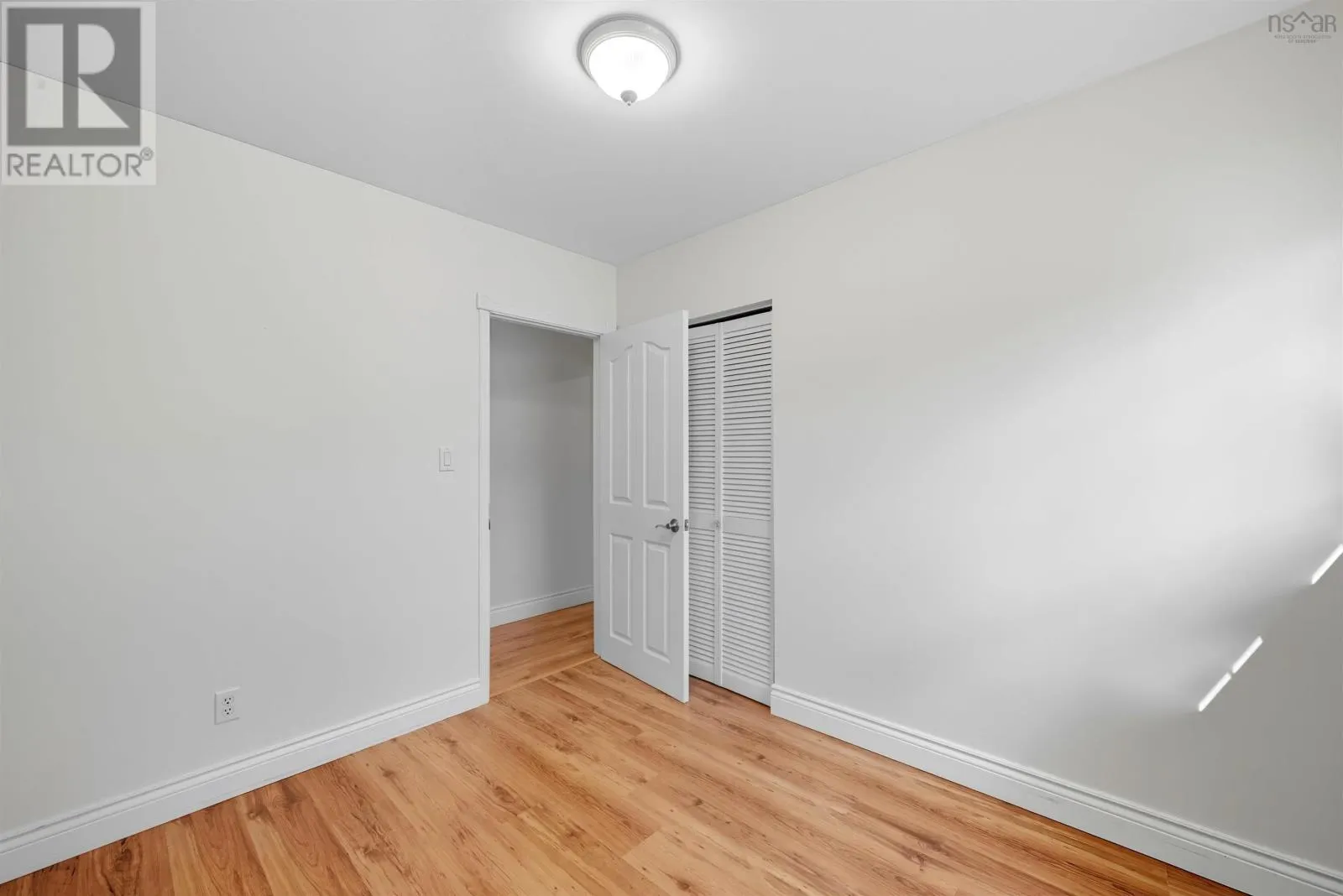 206 Lakeview Road