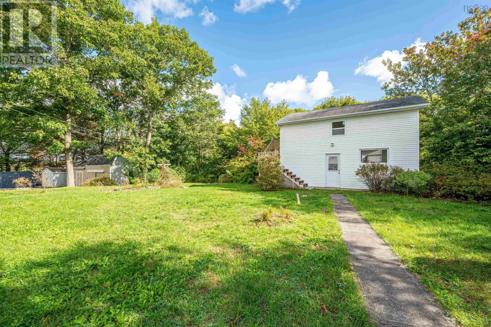 206 Lakeview Road