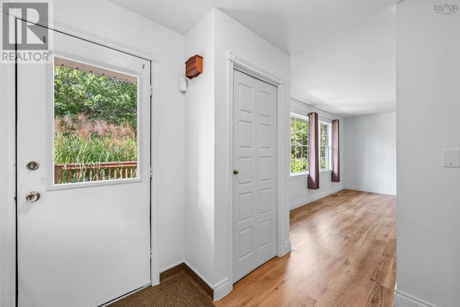 206 Lakeview Road