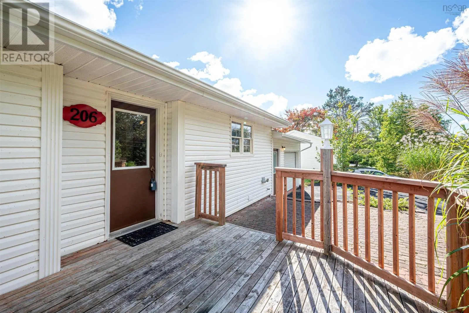 206 Lakeview Road