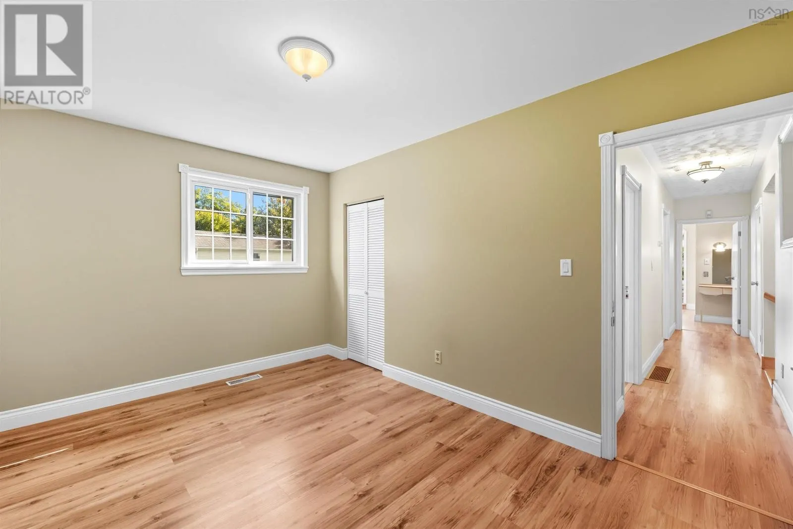 206 Lakeview Road