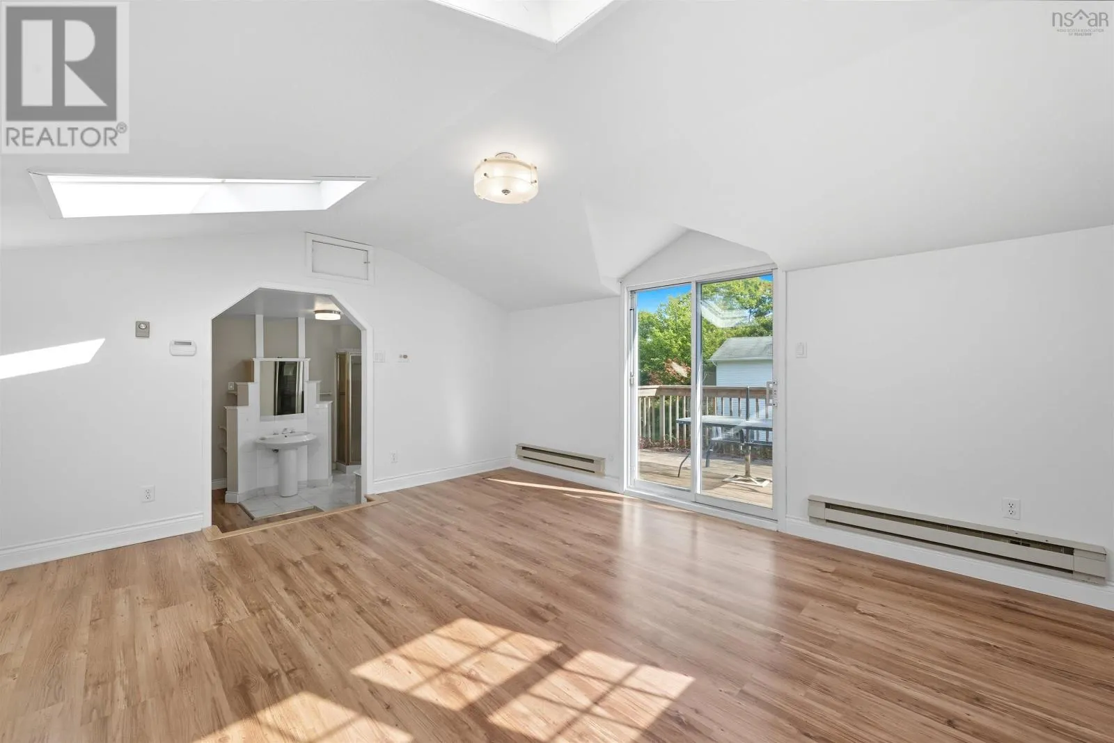 206 Lakeview Road