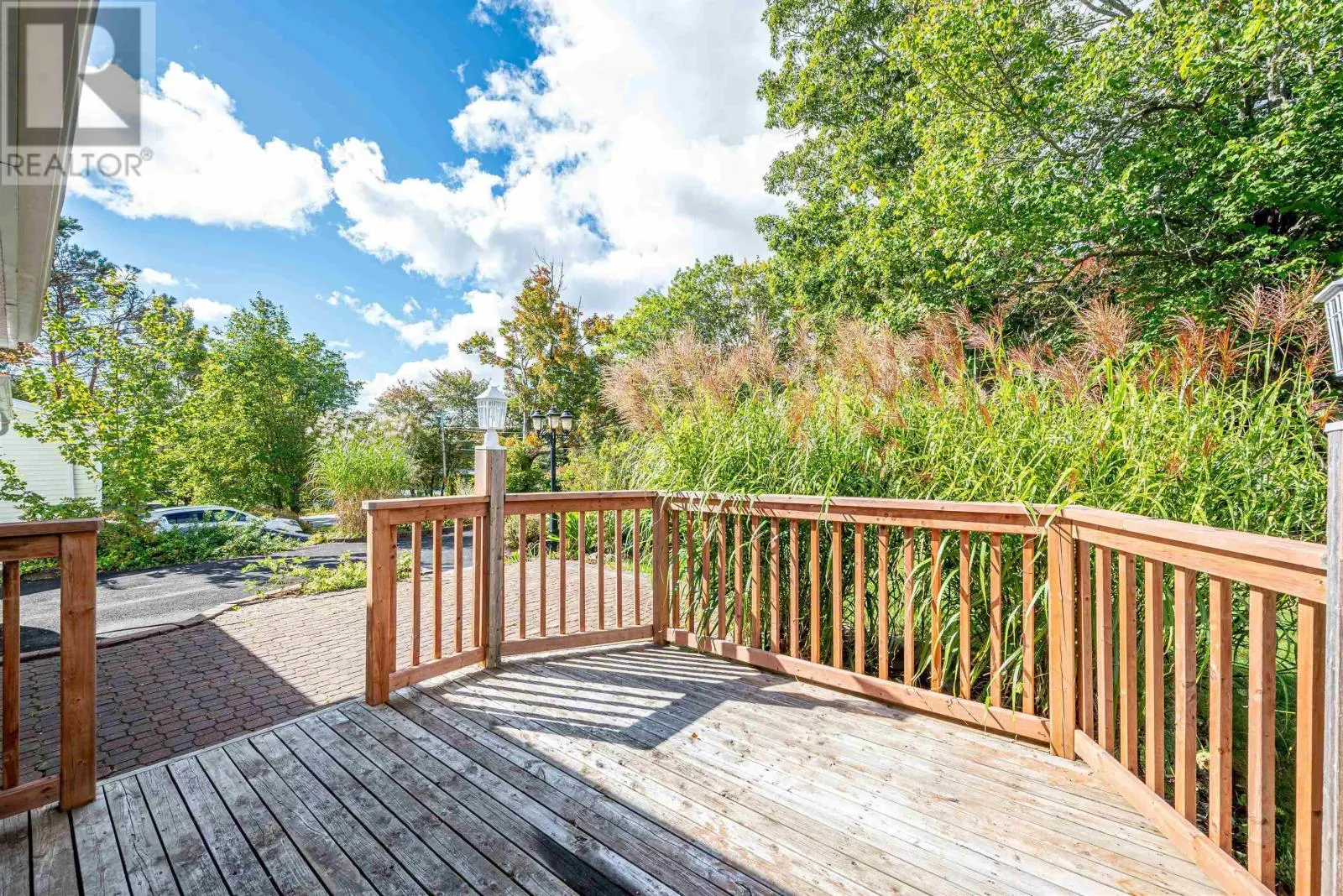 206 Lakeview Road