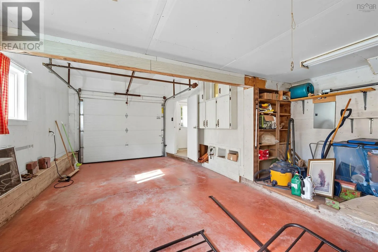 206 Lakeview Road