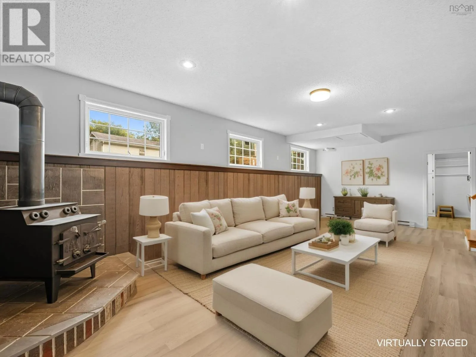 206 Lakeview Road