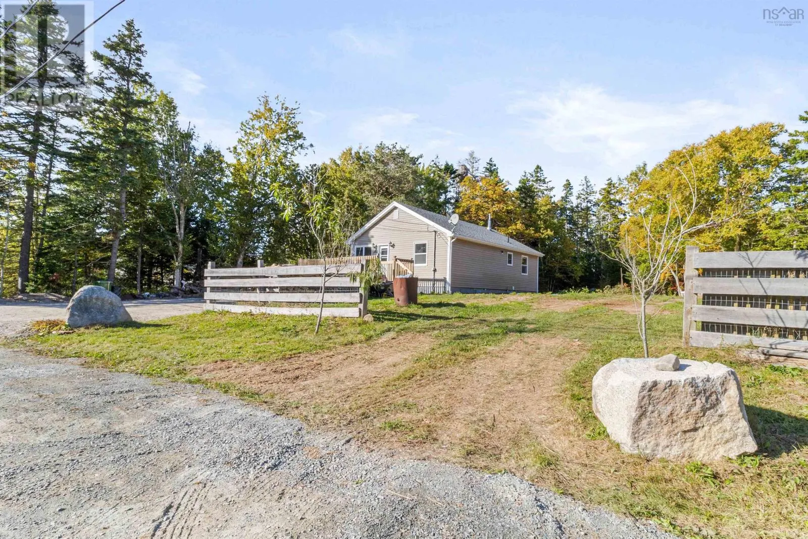 6 Beech Hill Road
