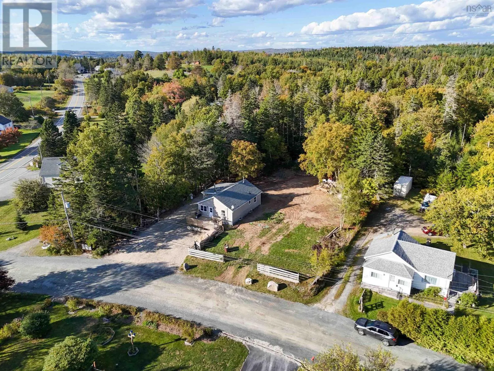6 Beech Hill Road