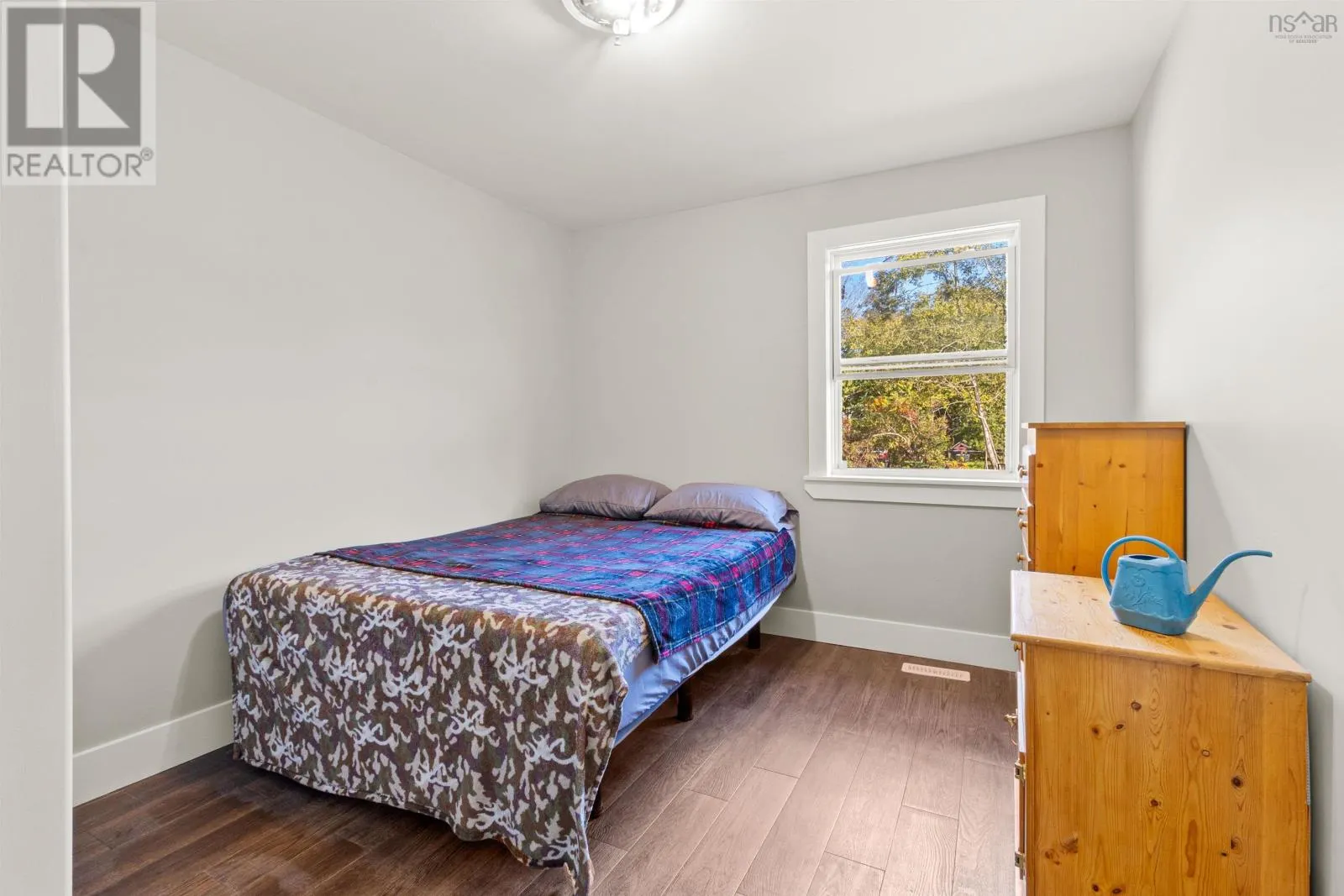 6 Beech Hill Road