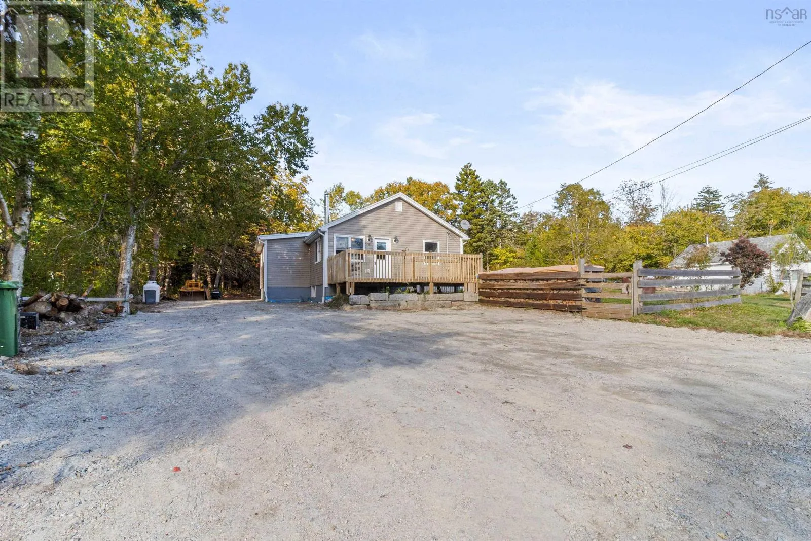 6 Beech Hill Road