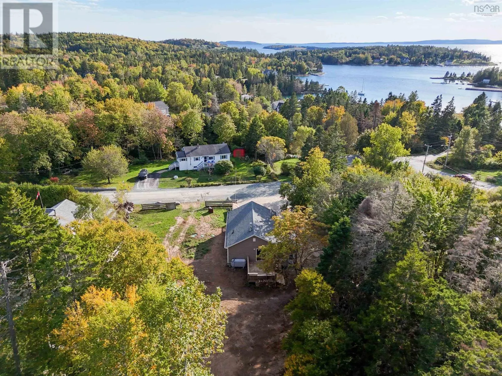 6 Beech Hill Road