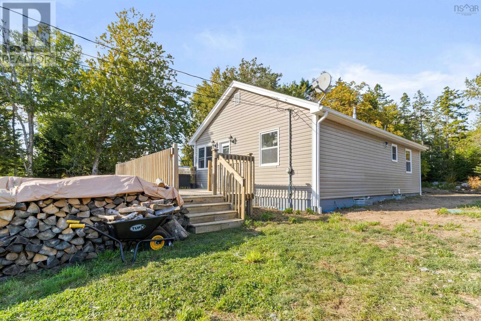 6 Beech Hill Road