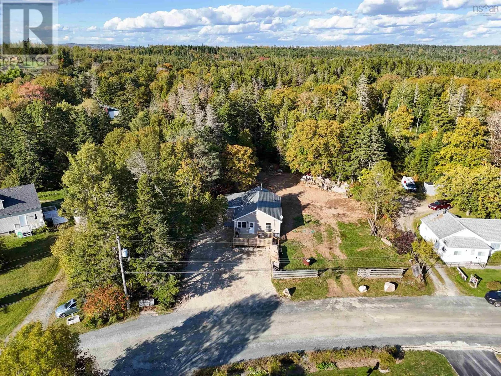 6 Beech Hill Road