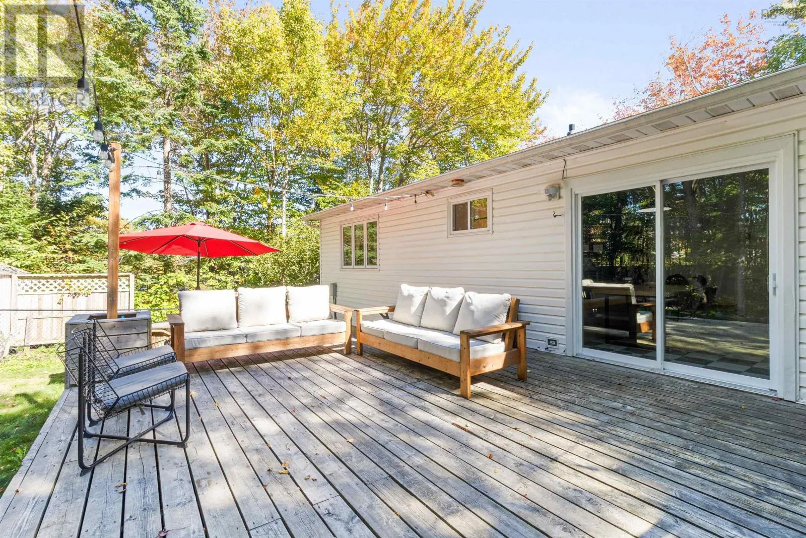 49 Pinetree Crescent