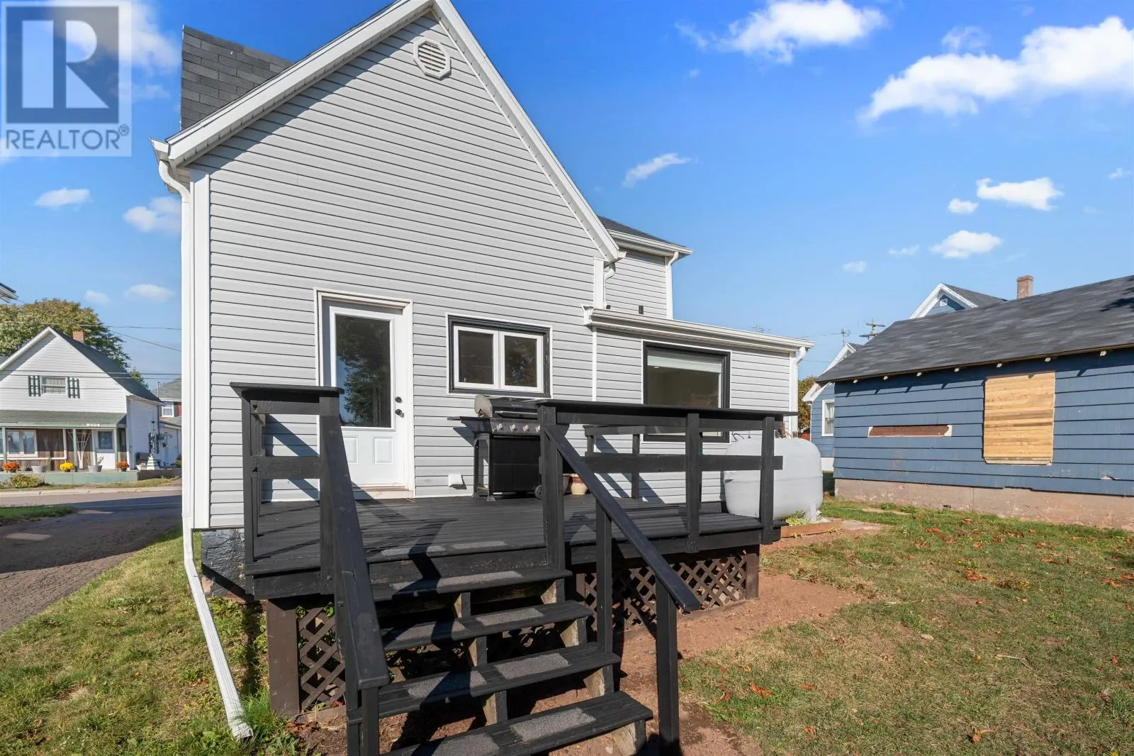 370 Second Street