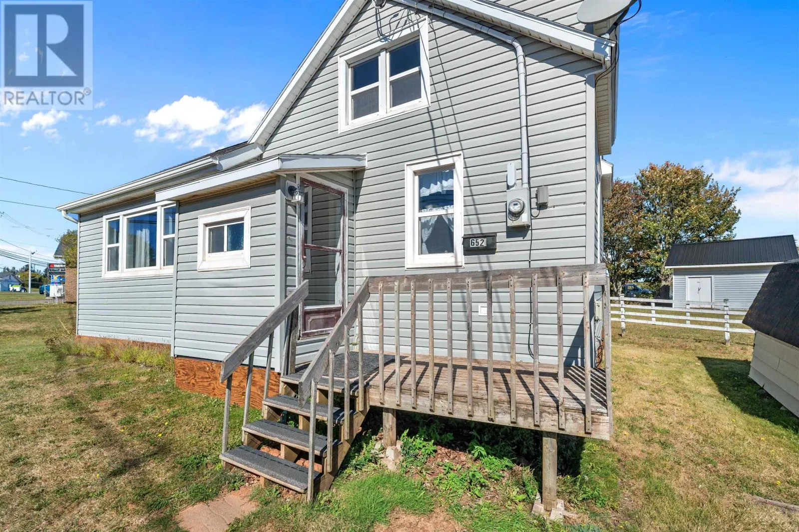 652 South Drive