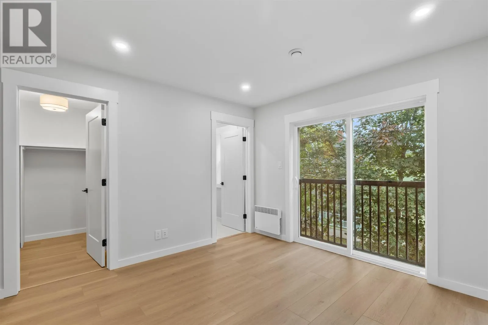 366 Oak Avenue