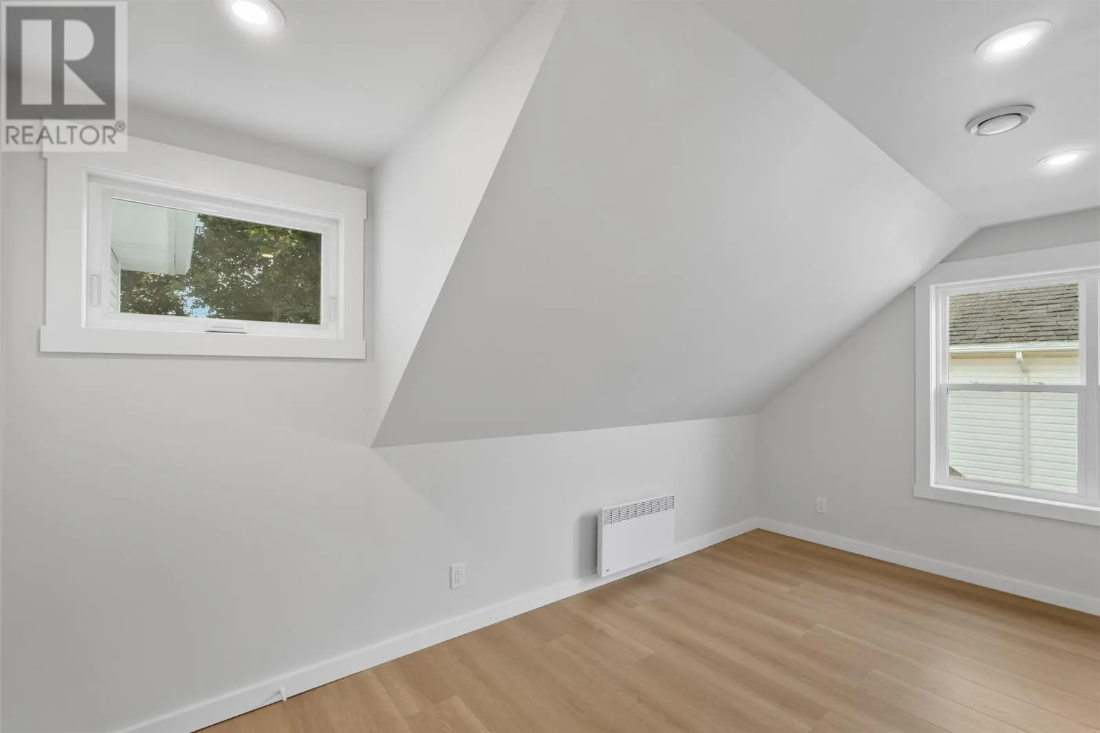 366 Oak Avenue