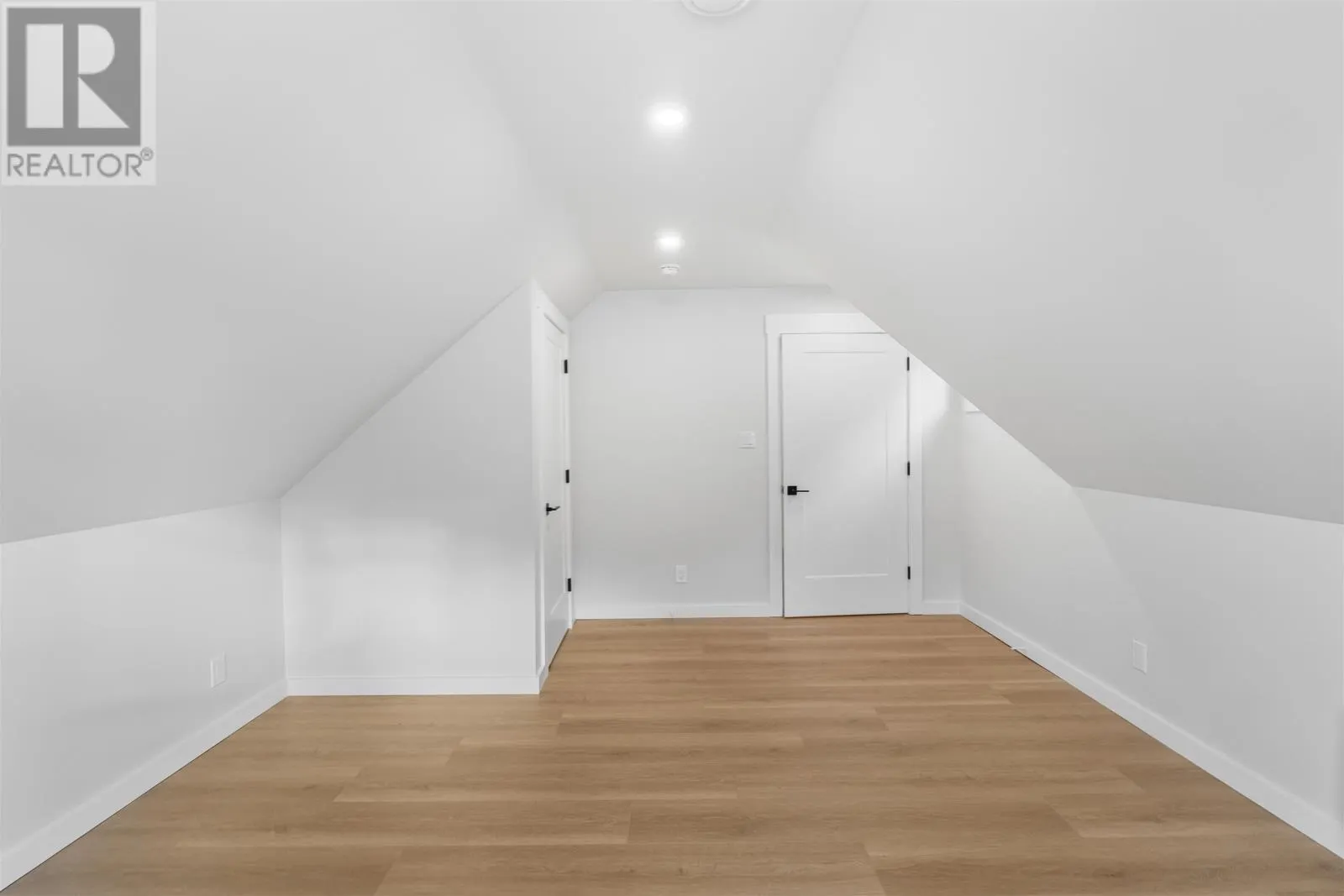 366 Oak Avenue