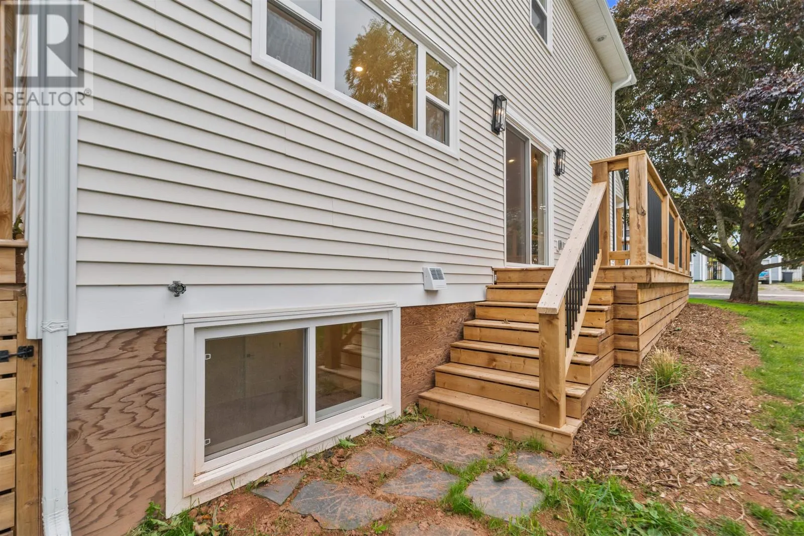 366 Oak Avenue
