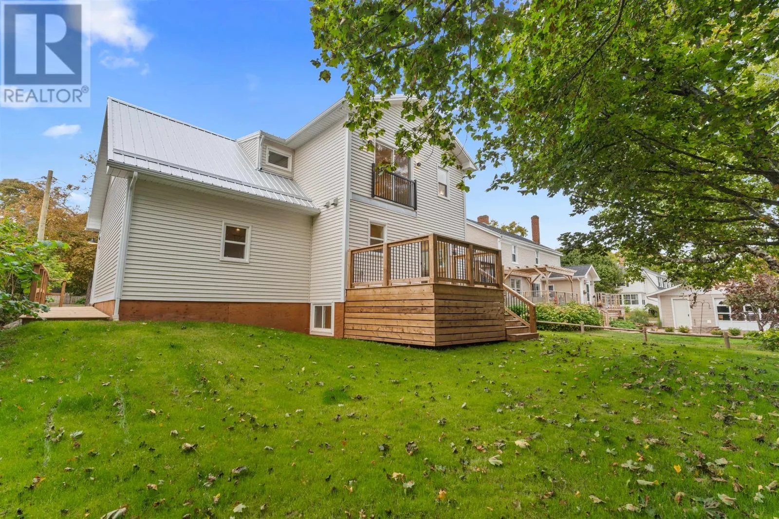 366 Oak Avenue