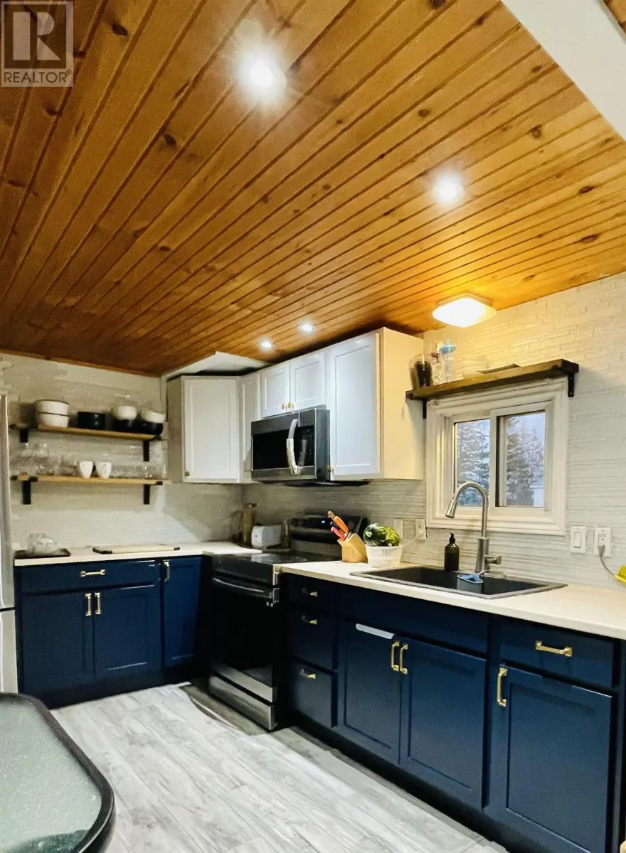 7178 St. Peters Highway
