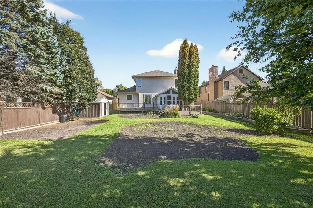 35 Hamilton Meadows Drive