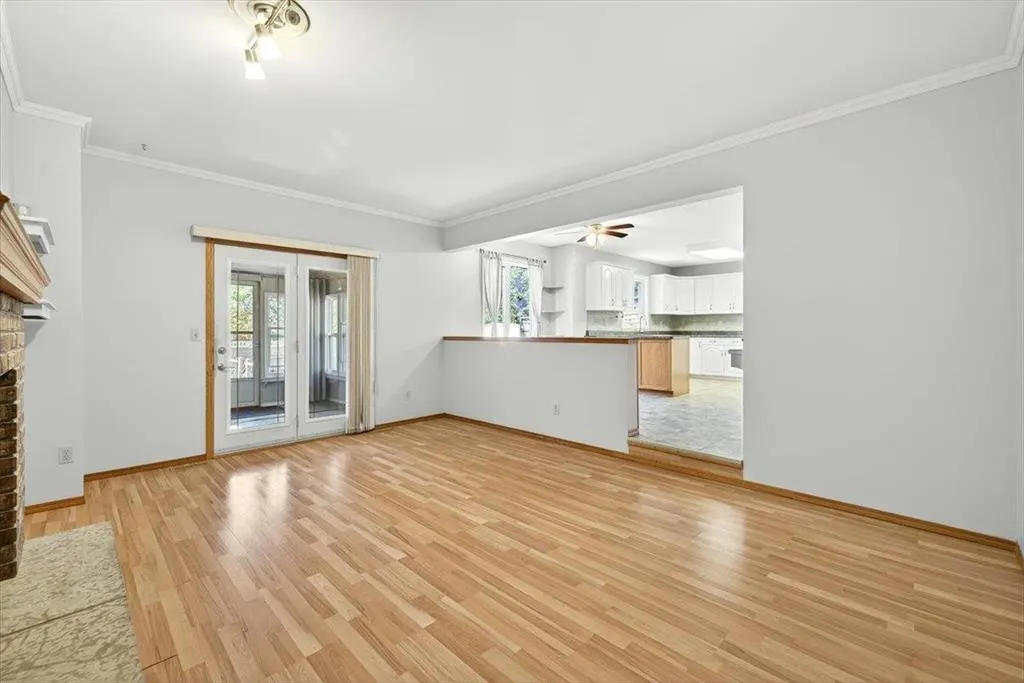 35 Hamilton Meadows Drive