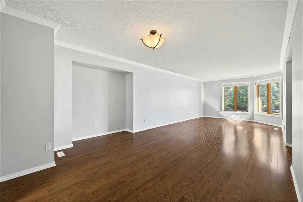 35 Hamilton Meadows Drive