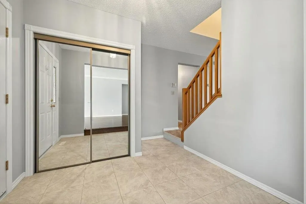 35 Hamilton Meadows Drive