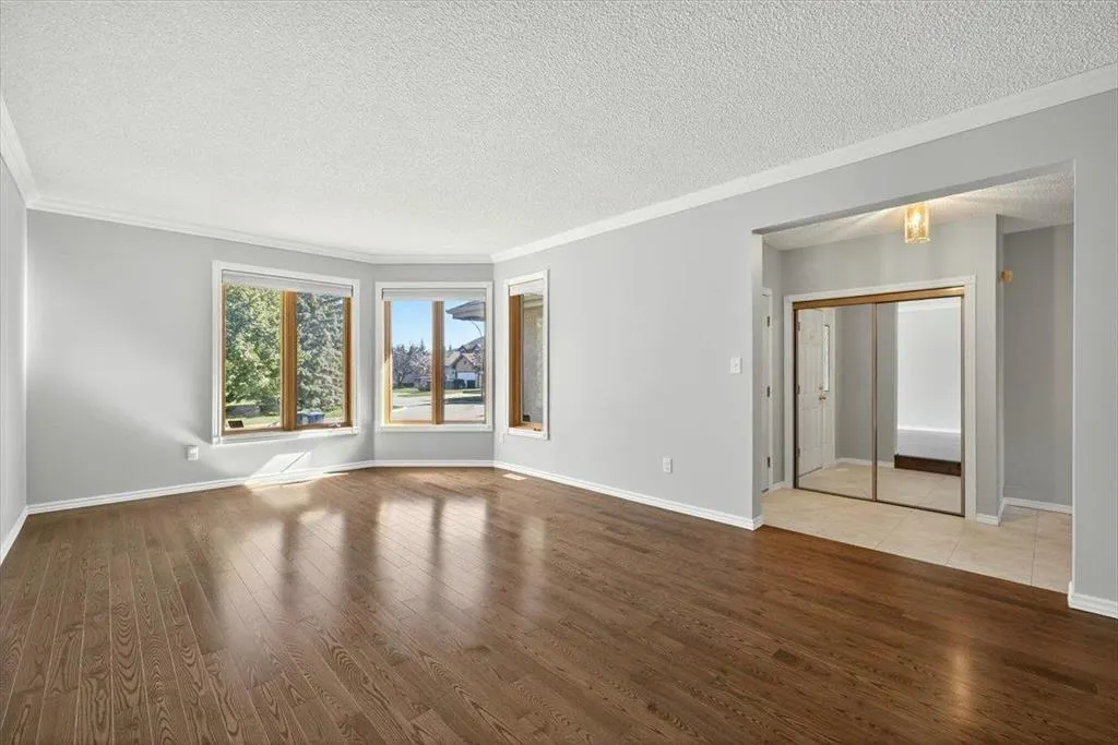 35 Hamilton Meadows Drive