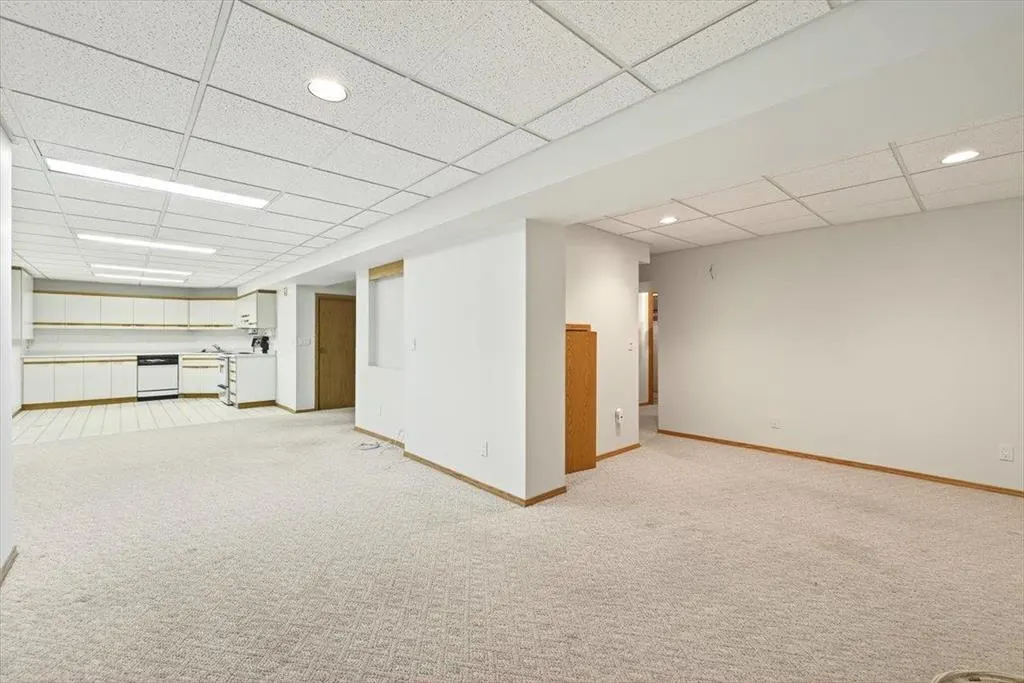 35 Hamilton Meadows Drive