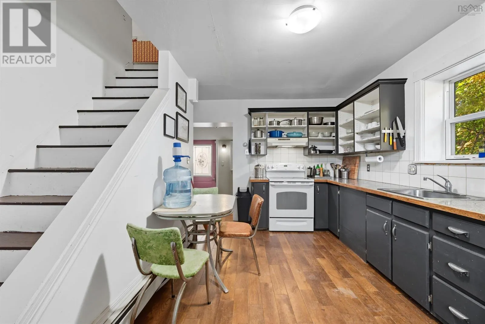 32 Etter Road