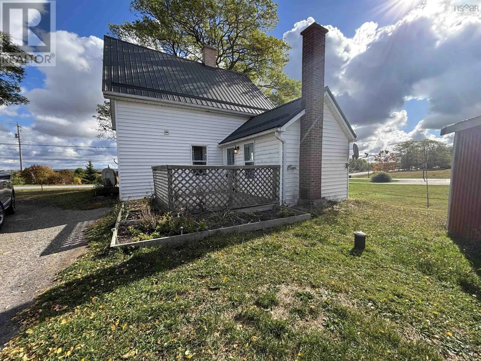 7009 Highway 354