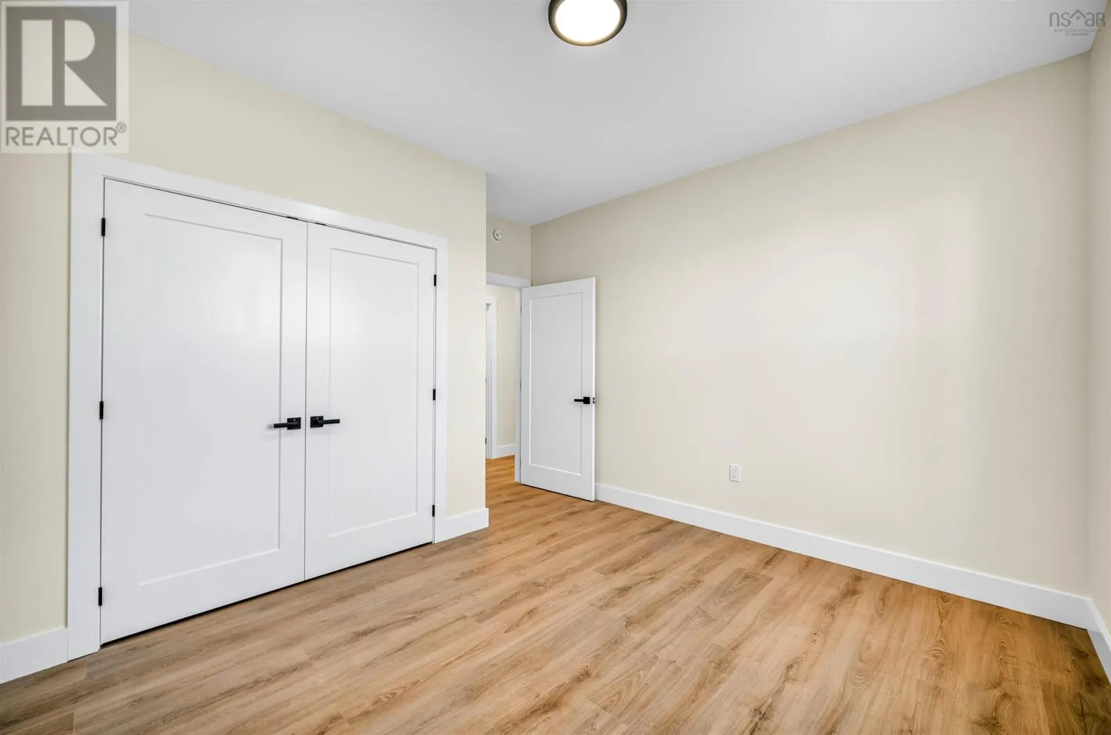 28 Ravenwood Drive