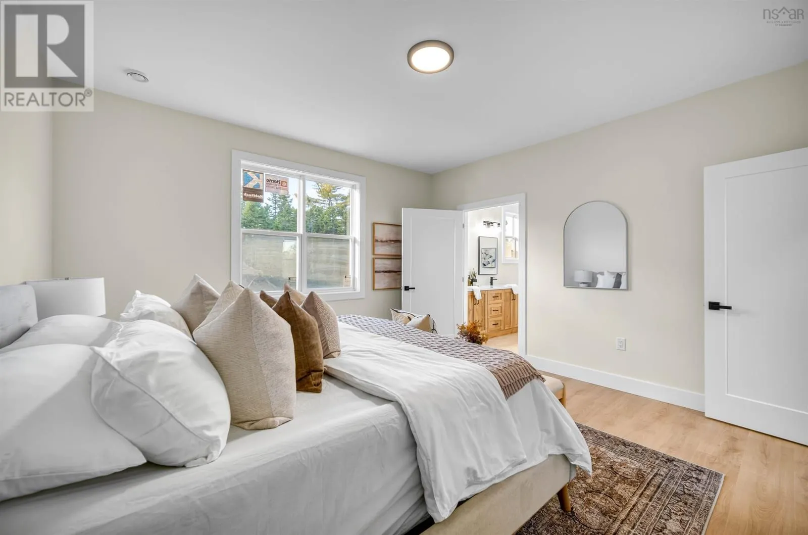 28 Ravenwood Drive
