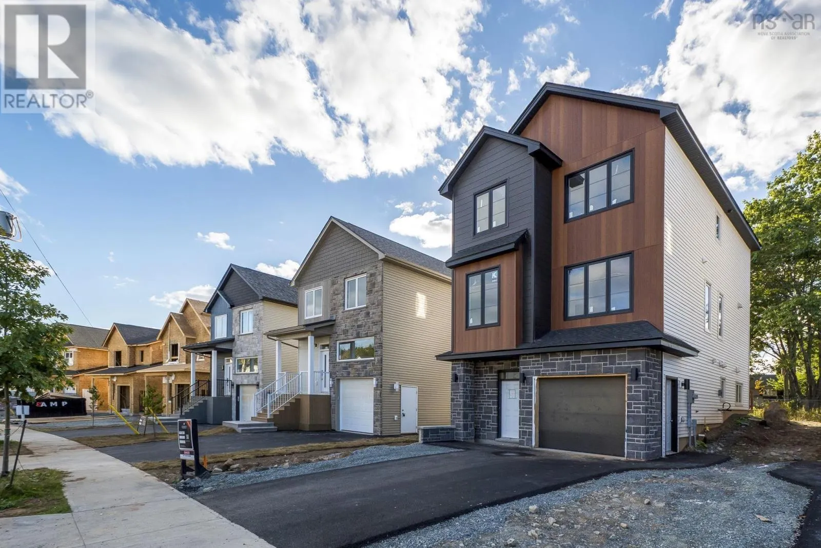 PC46 13 Pearlgarden Close