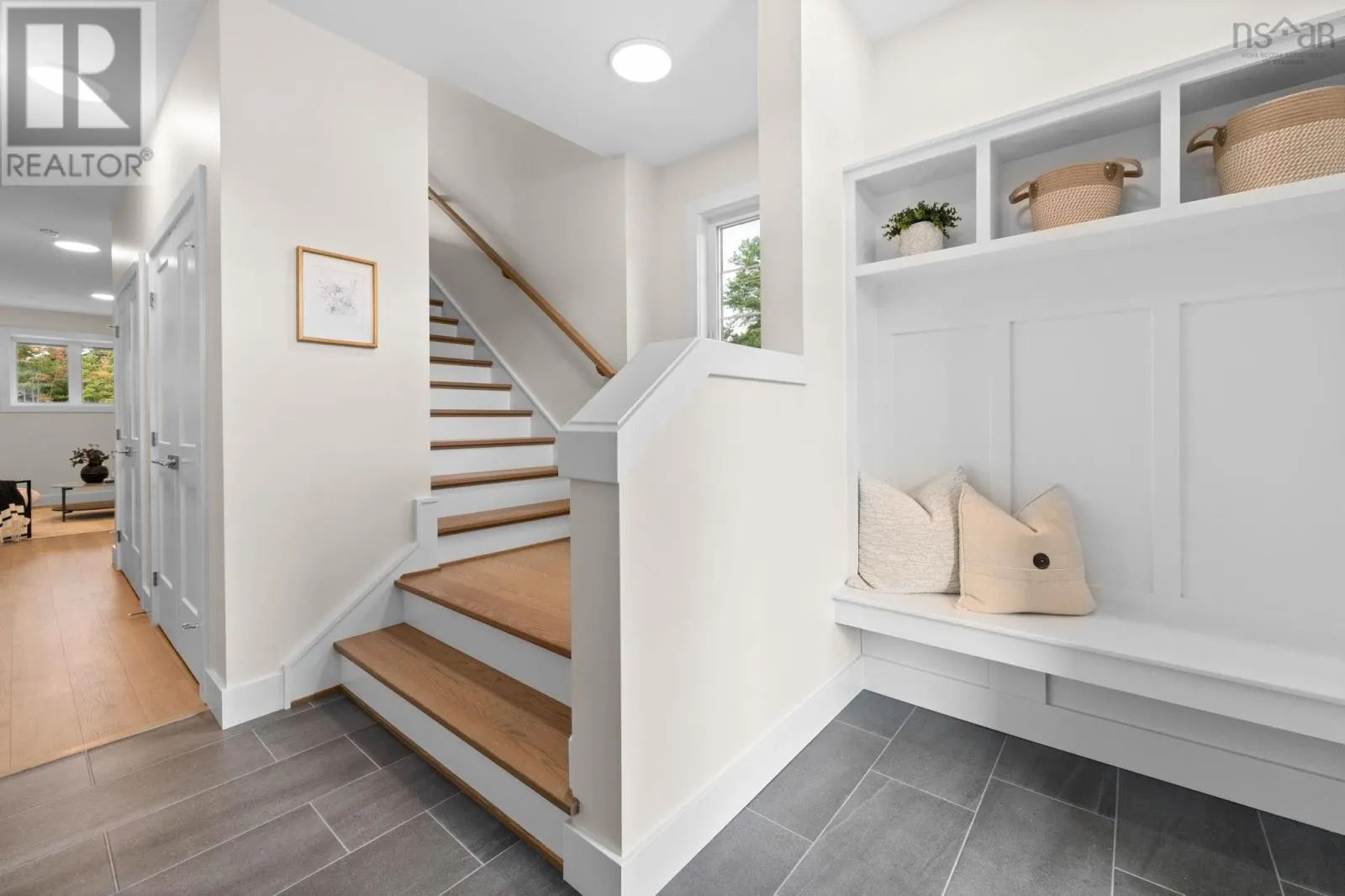 PC49 1 Pearlgarden Close