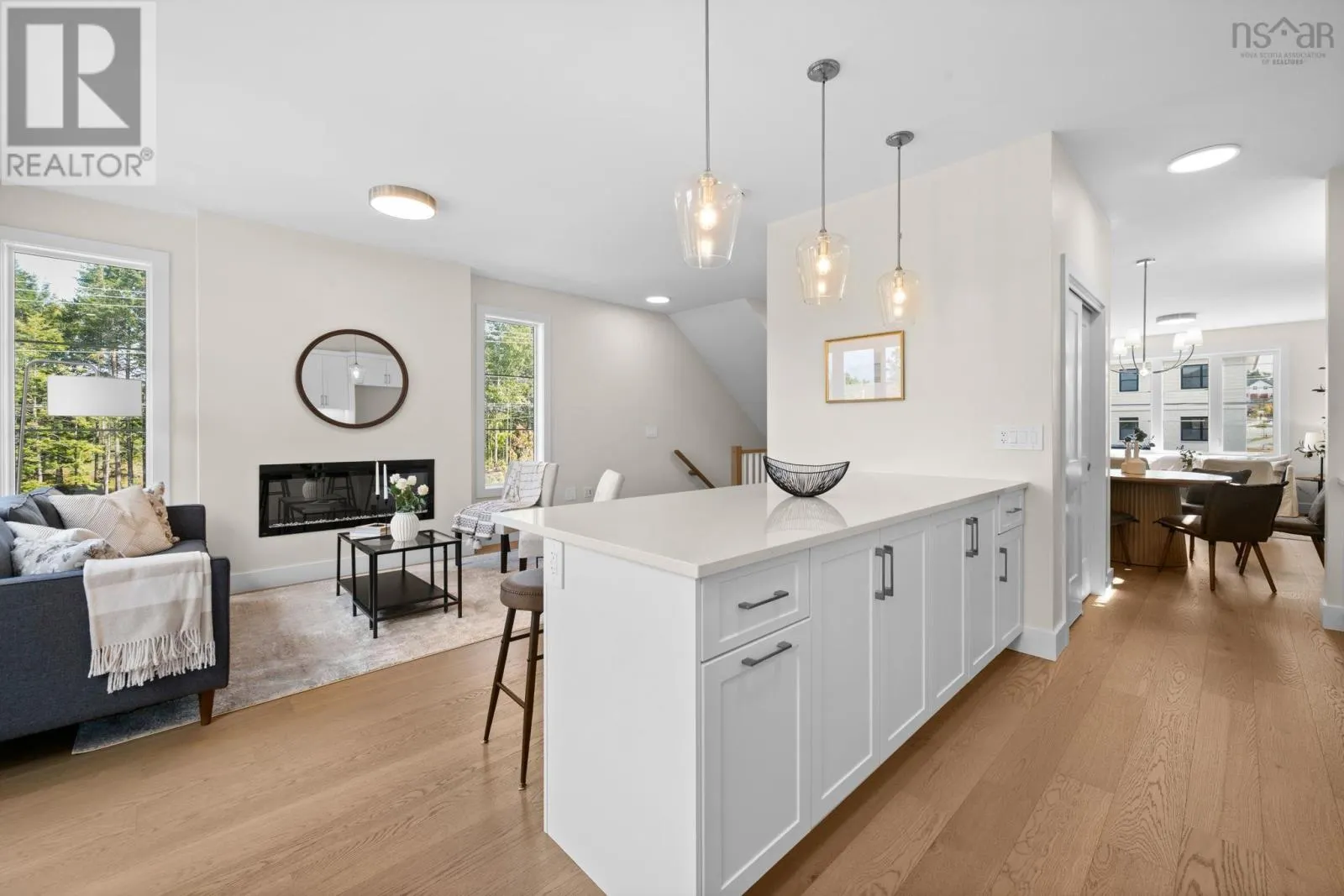 PC49 1 Pearlgarden Close