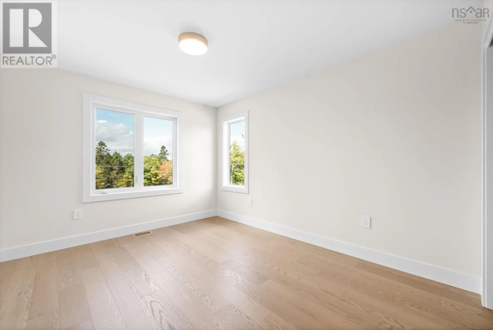 PC49 1 Pearlgarden Close