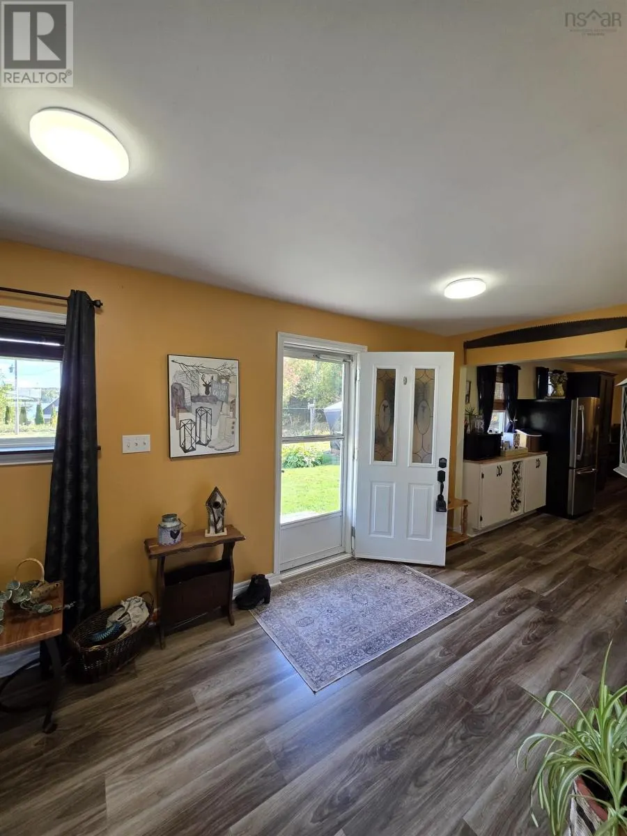 5231 Grand Mira North Road